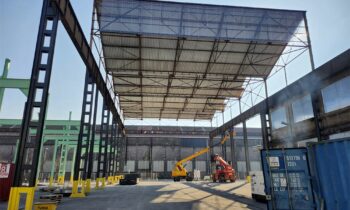 Du plexiglas en habillage pour les Ateliers Centraux réaffectés 10