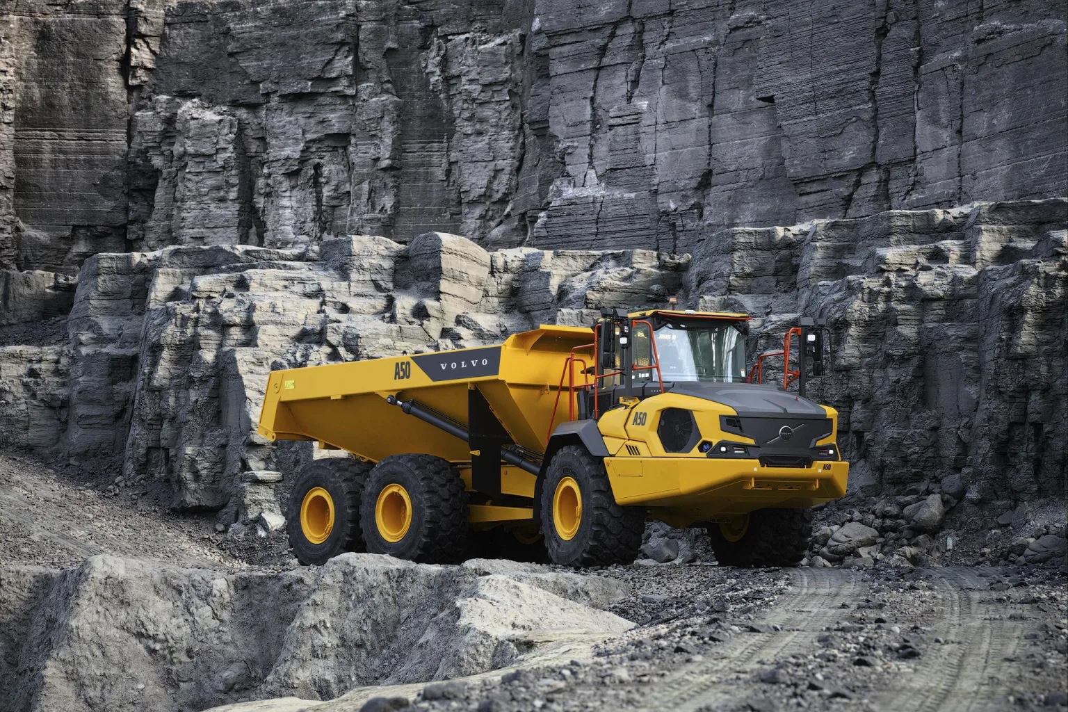 Volvo CE lance un tout nouveau tombereau articule, A50 12