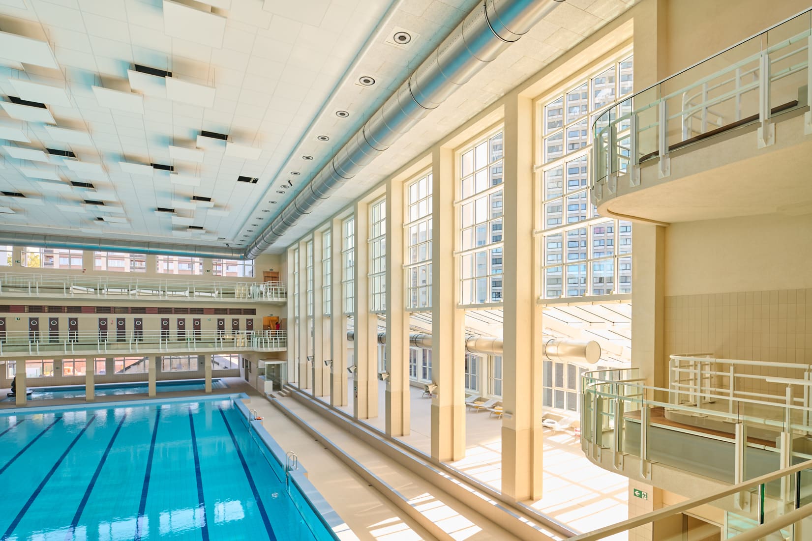 Des profils en aluminium fabriqués sur mesure pour la piscine de Schaerbeek 12