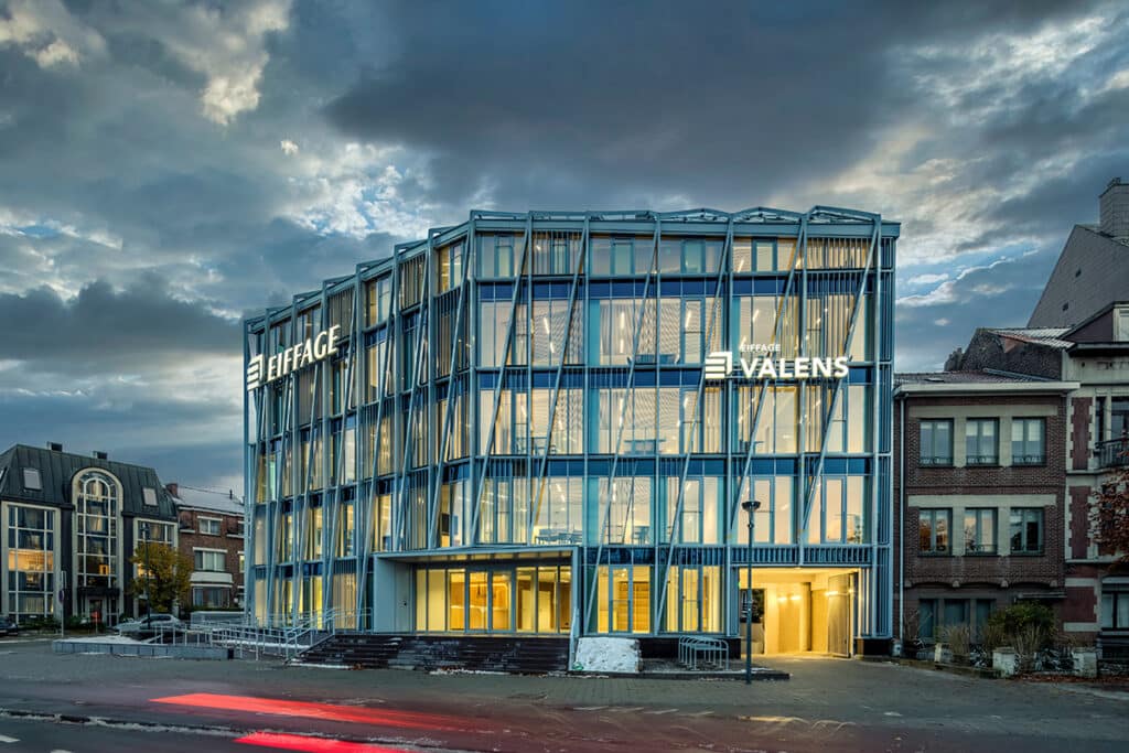 Un immeuble de bureaux intelligent qui souligne les ambitions de développement durable du groupe Eiffage 1