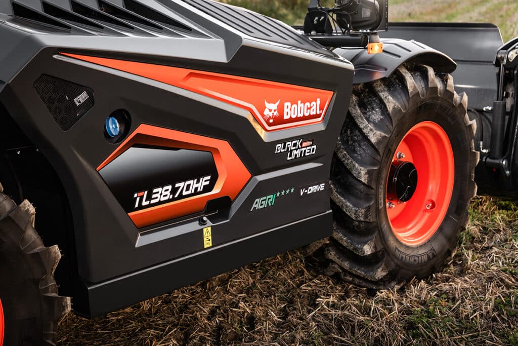 Bobcat dévoile ses télescopiques V-Drive Black Limited Edition au salon Agritechnica de Hanovre 3