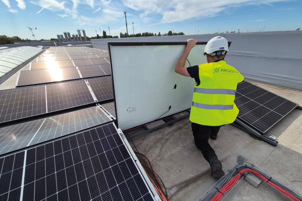 Une synergie unique entre étanchéité et solaire pour renforcer la durabilité des bâtiments 2