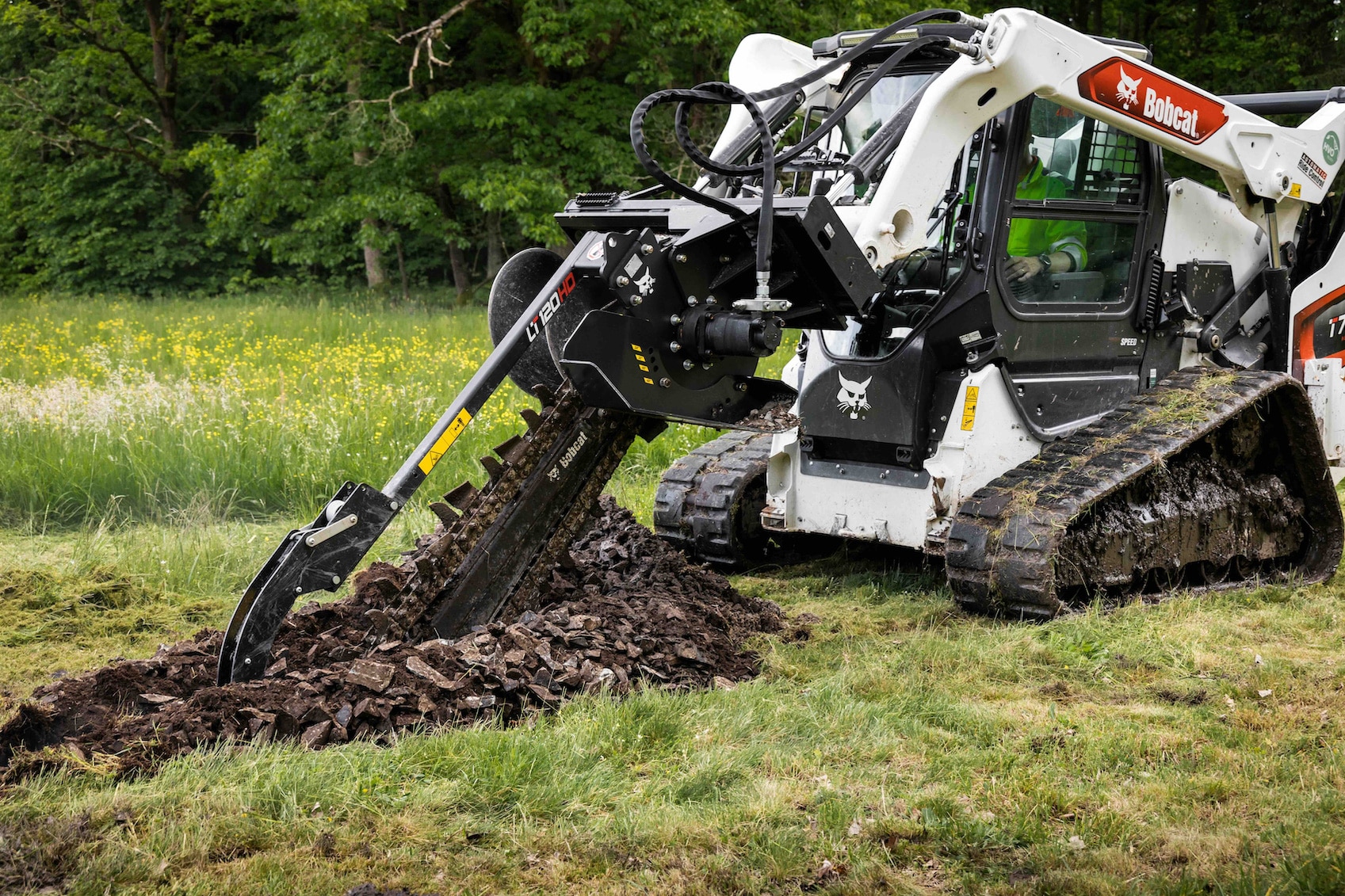 Nouvelles tarières et trancheuses Bobcat 10