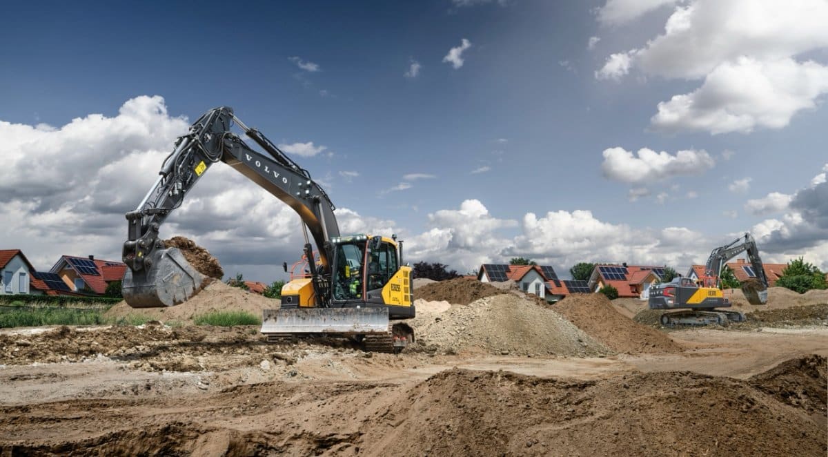 Volvo ECR255 : Nouvelle pelle à rayon court pour chantiers urbains