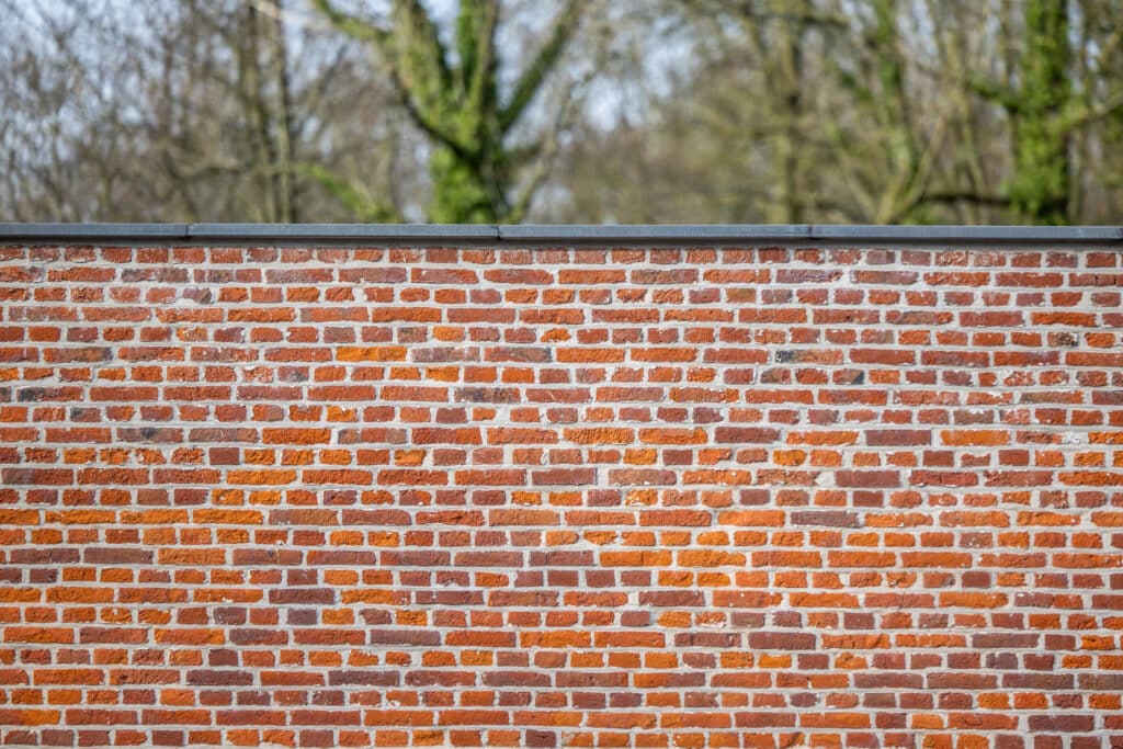 Une brique artisanale qui magnifie le patrimoine en restant invisible 3