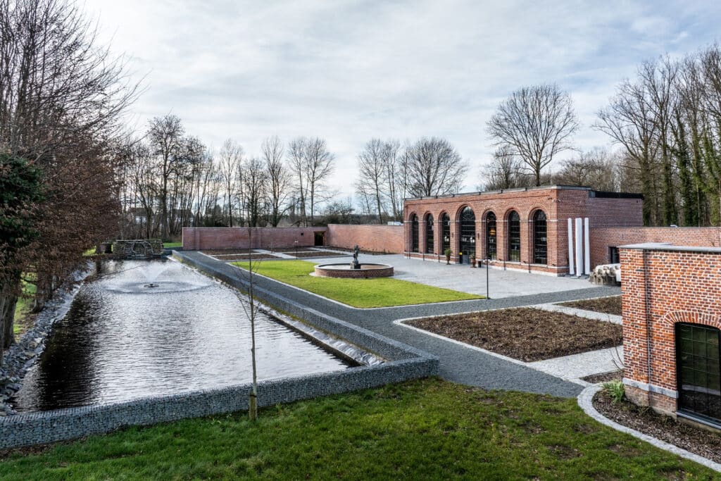 Une brique artisanale qui magnifie le patrimoine en restant invisible 2
