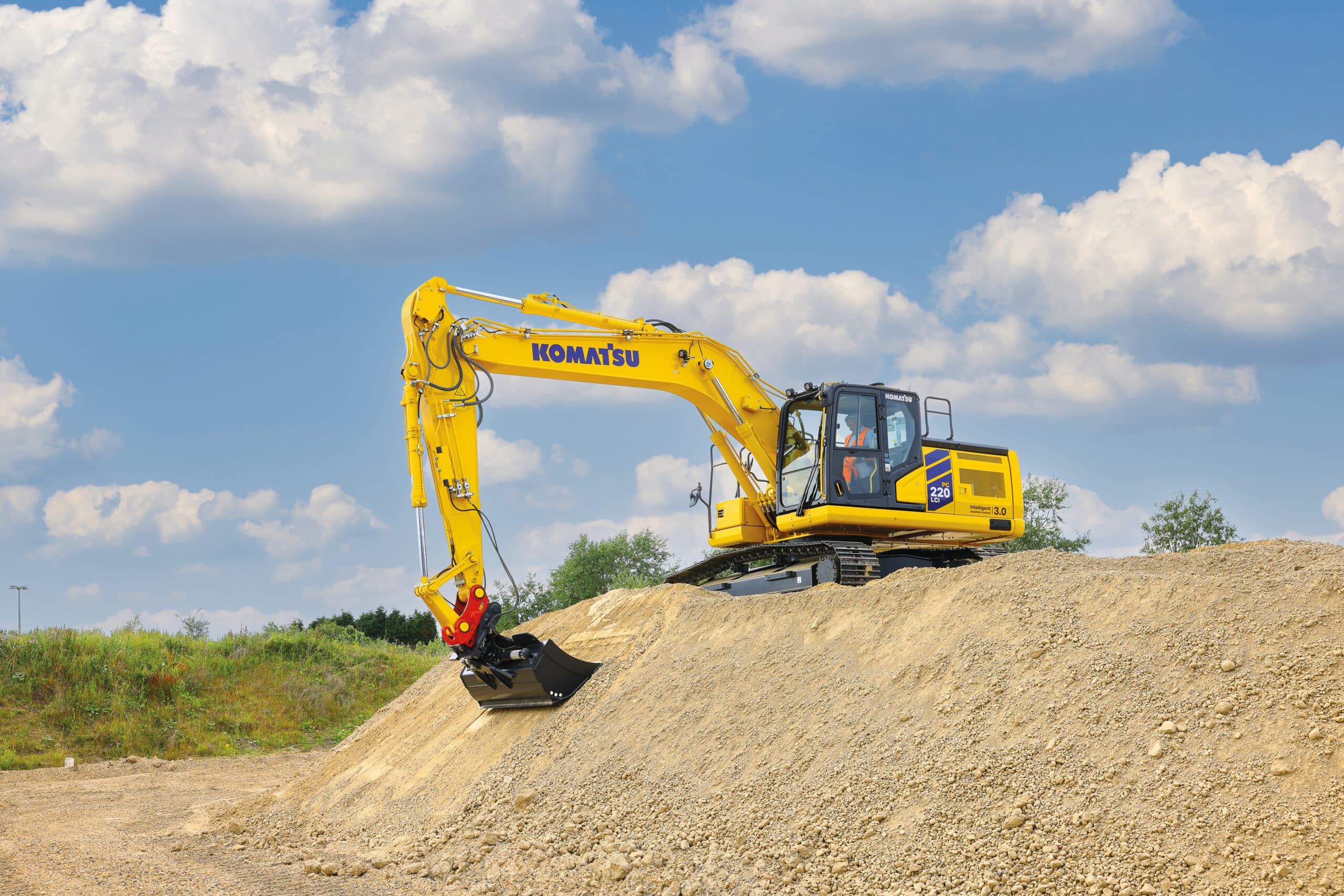 Komatsu PC220LCi‑12 : La pelle réinventée pour la performance ét l’opérateur 10