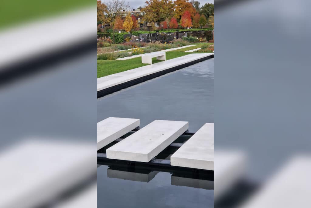 Le repos éternel dans une oasis de vert et de bleu 1