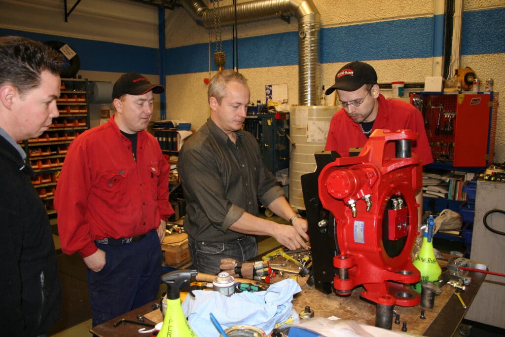 Quatre décennies avec le tiltrotateur Rototilt 1