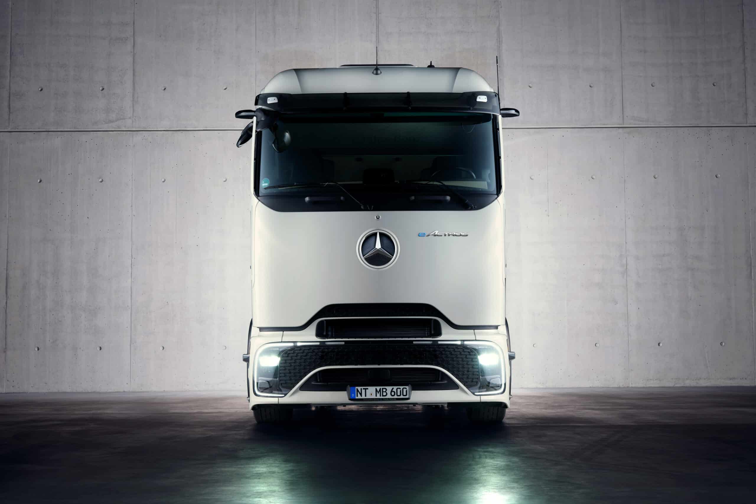 Mercedes-Benz Trucks élargit sa gamme de camions électriques avec une nouvelle variante eActros Lowliner 9