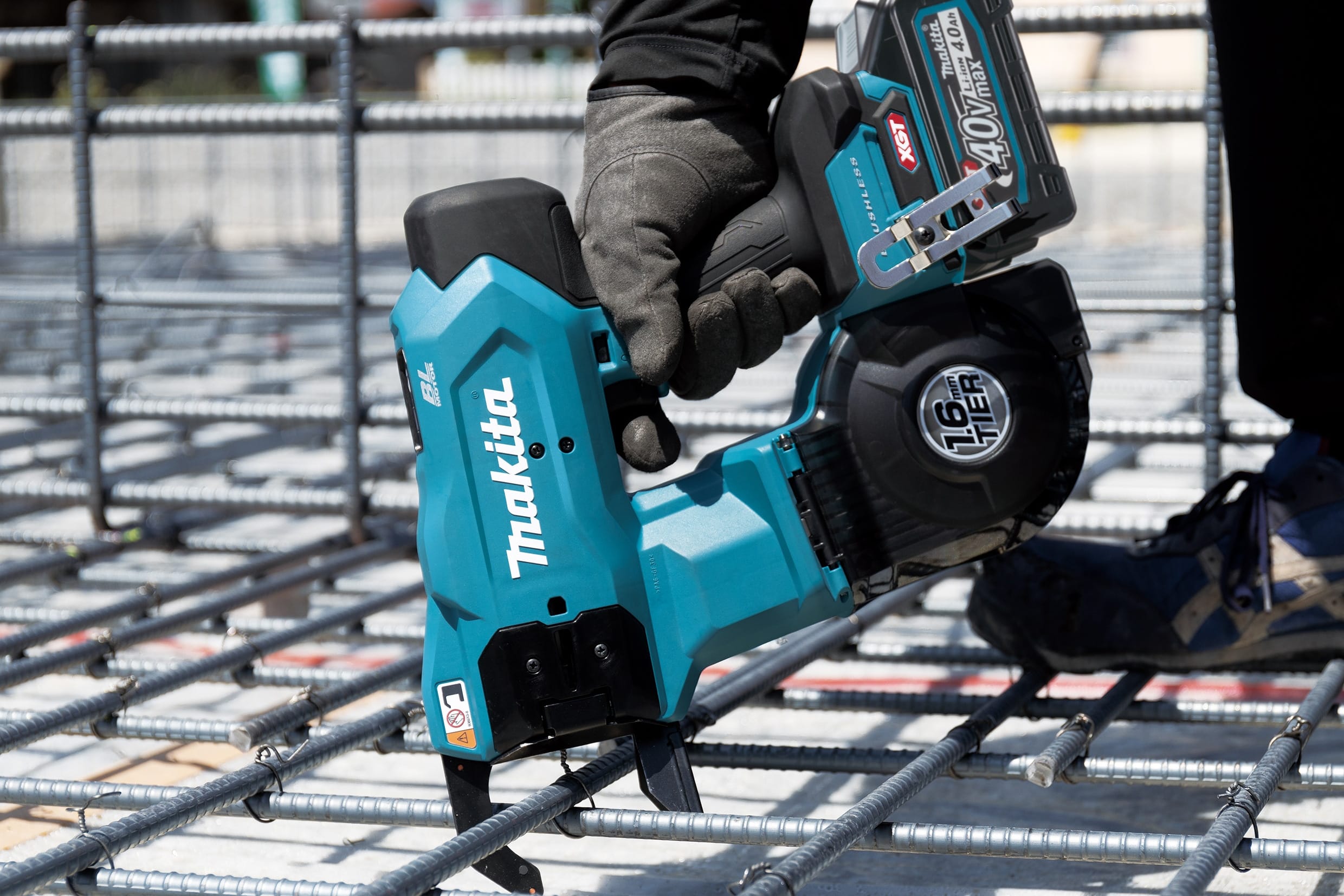 Rapidité, puissance et efficacité lors des travaux de ligature d’acier d’armature 1