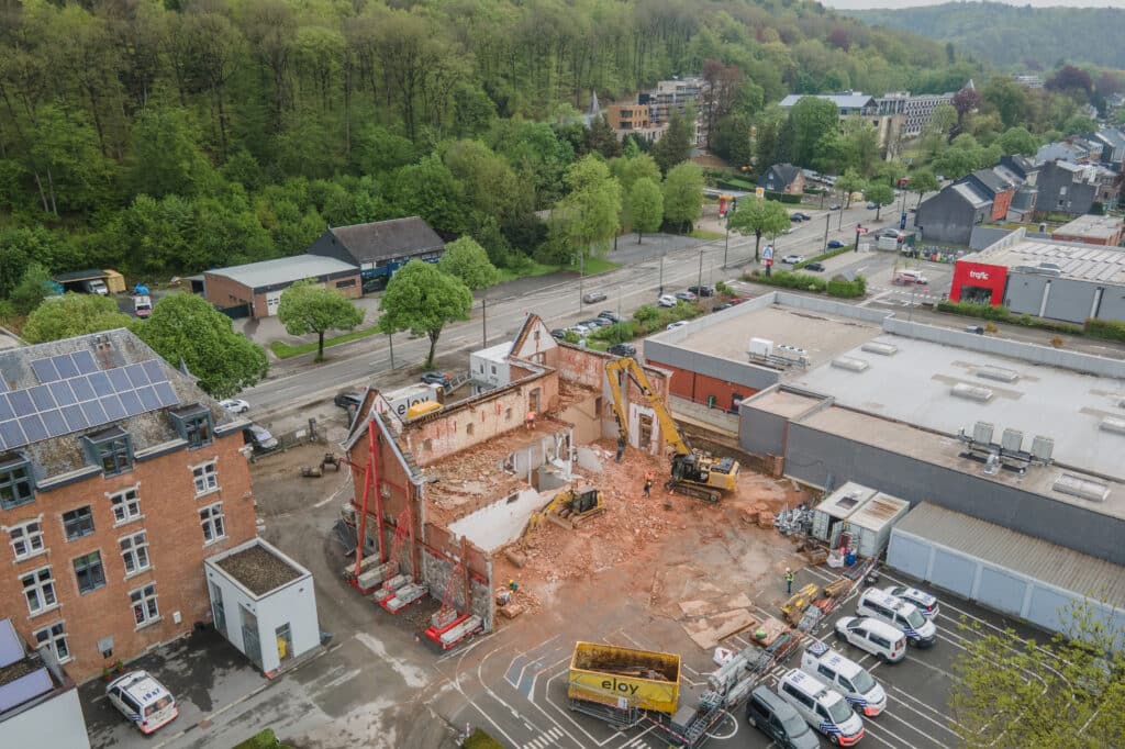 Deux rénovations complexes par déconstruction partielle et reconstruction 1