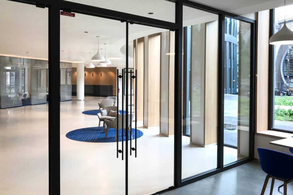Lunax d'Eribel garantit une sécurité incendie certifiée et une transparence maximale 1