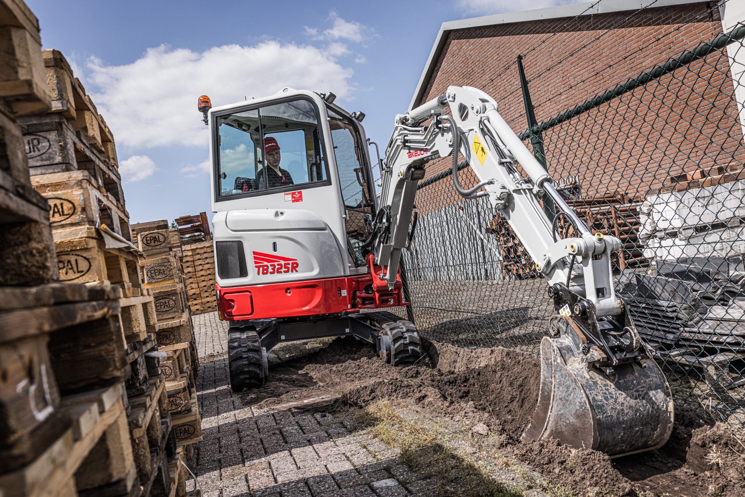 Découvrez la puissance de Takeuchi lors des Matexpo Demo Days 1