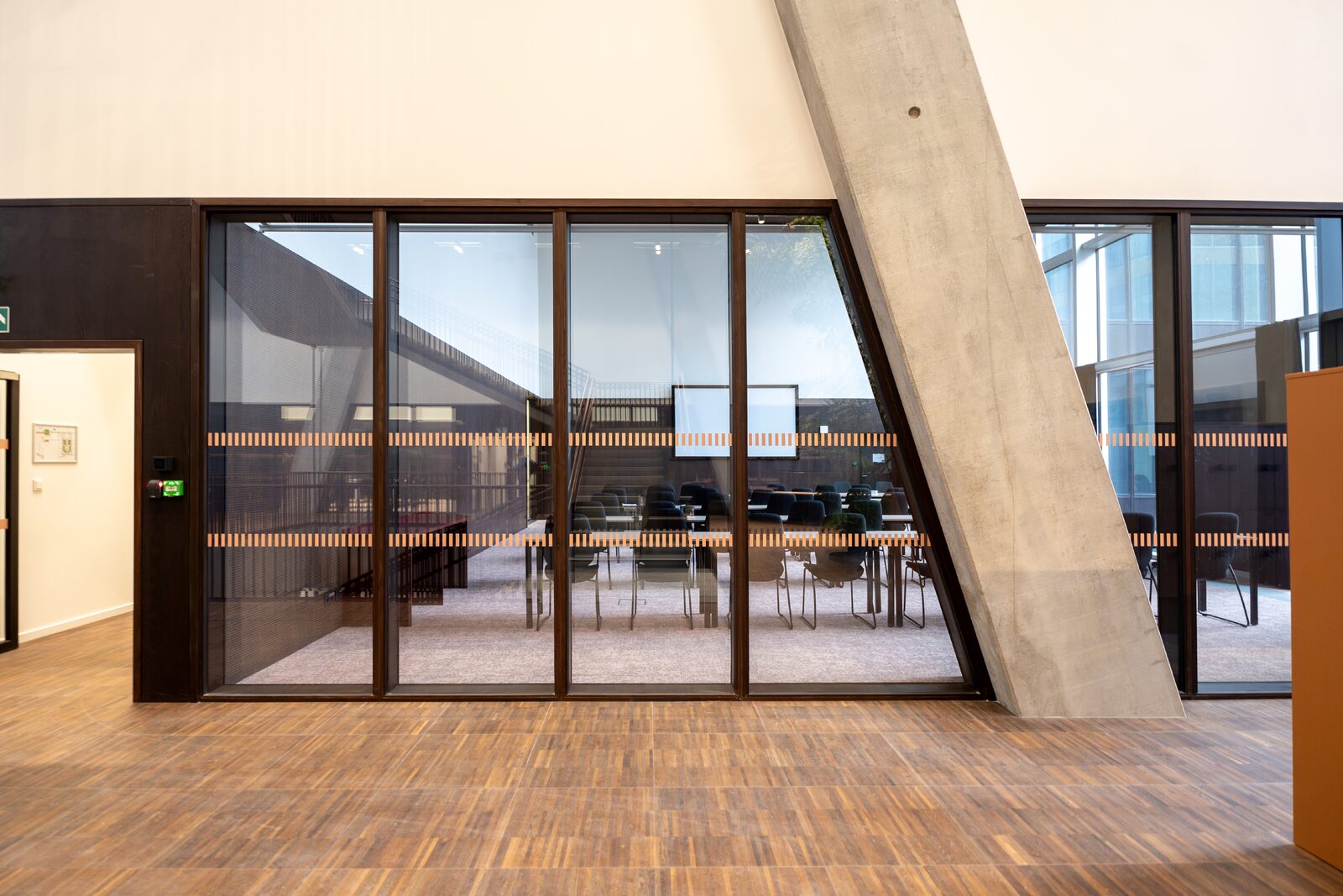 Des solutions acoustiques et résistantes au feu, le tout dans un même design 1