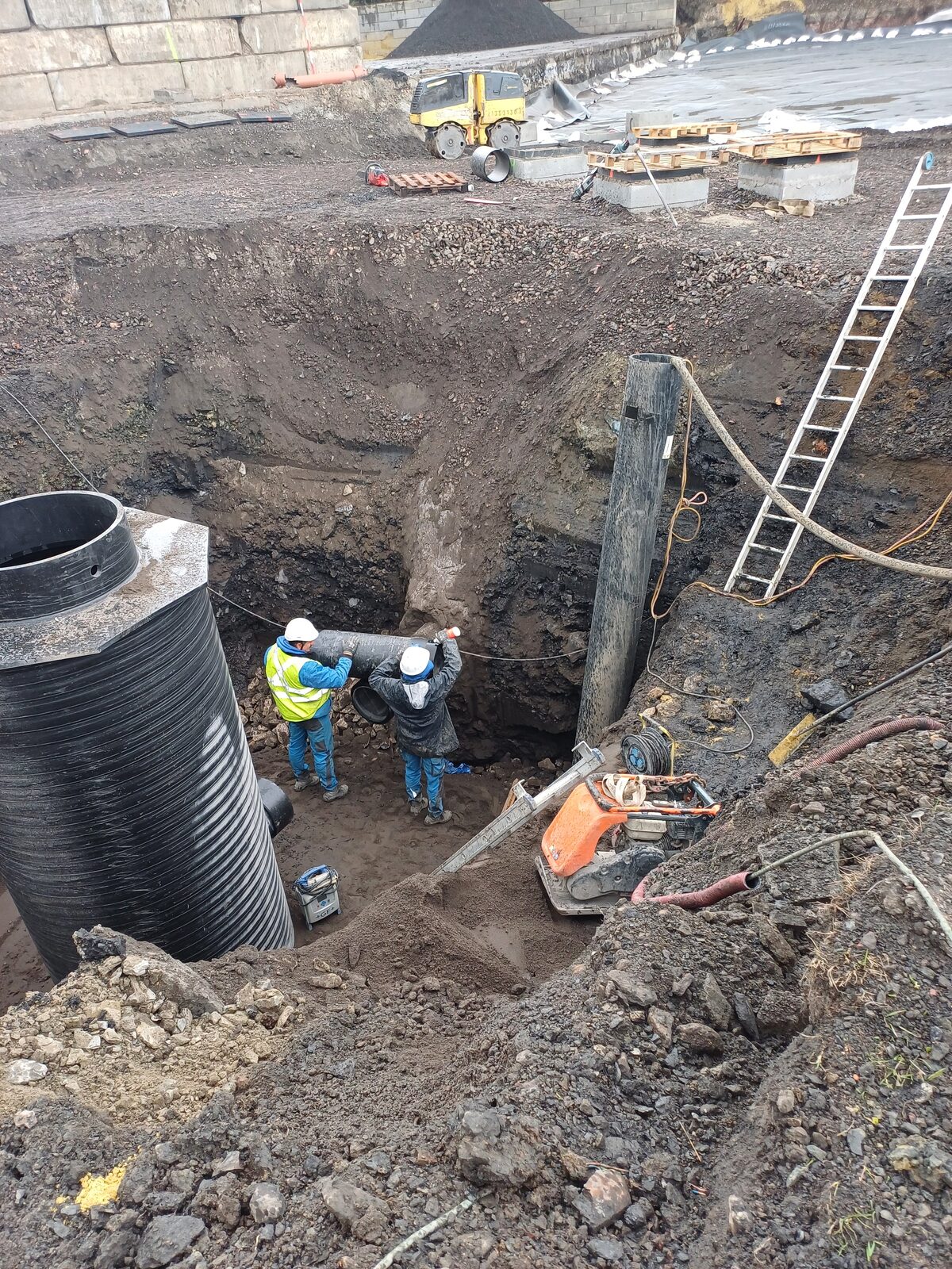 Reconstruction complète du réseau d’égouttage dans un centre d’accueil de terres polluées 3